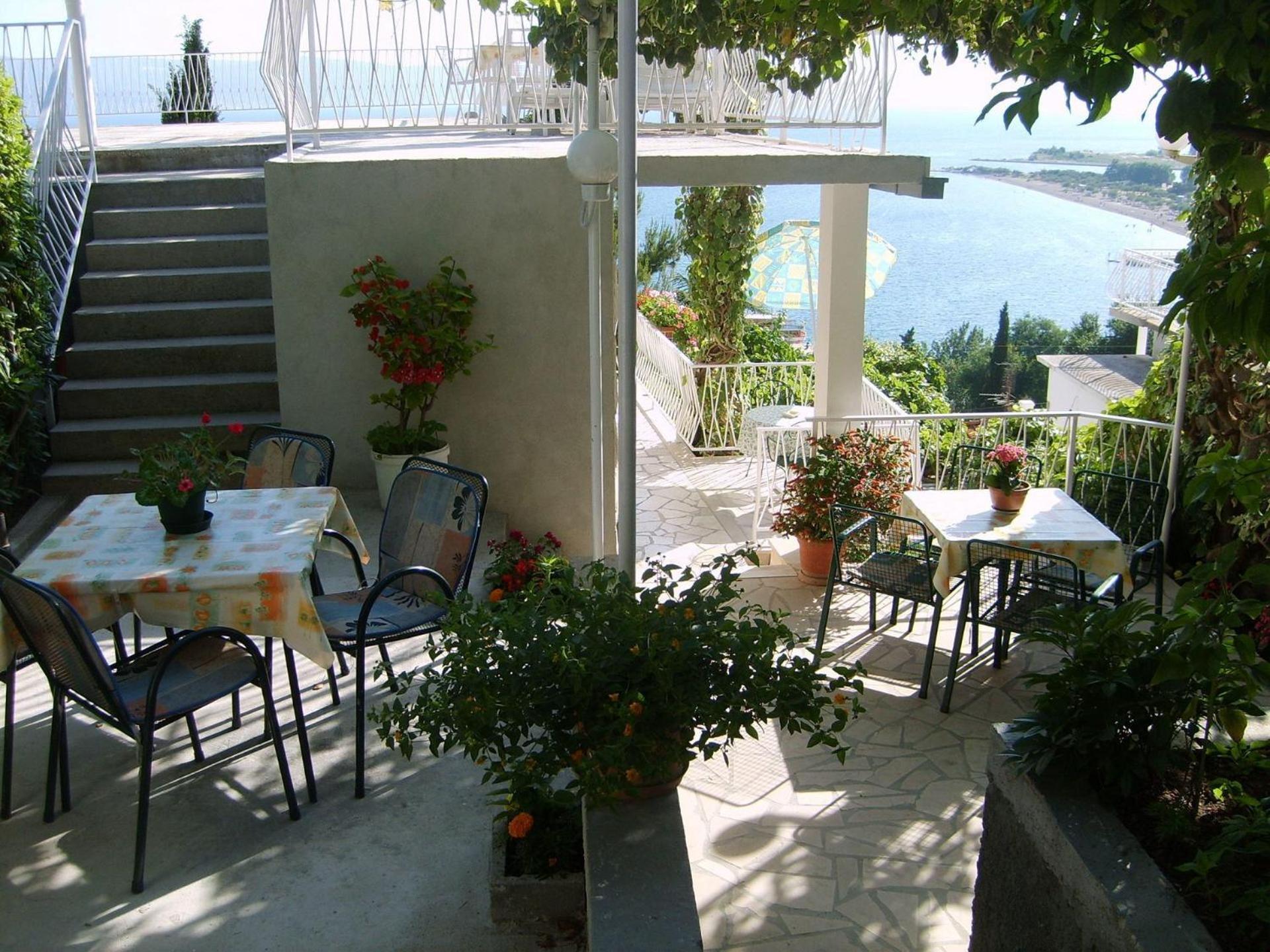 Apartments Ivan - With Parking Omis Exterior photo