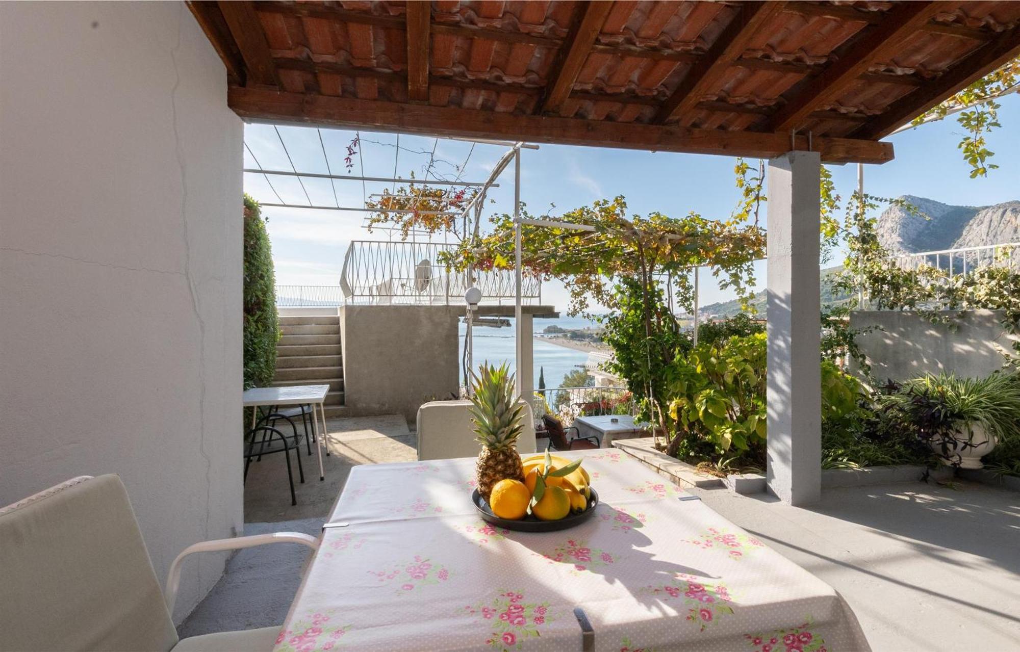 Apartments Ivan - With Parking Omis Exterior photo